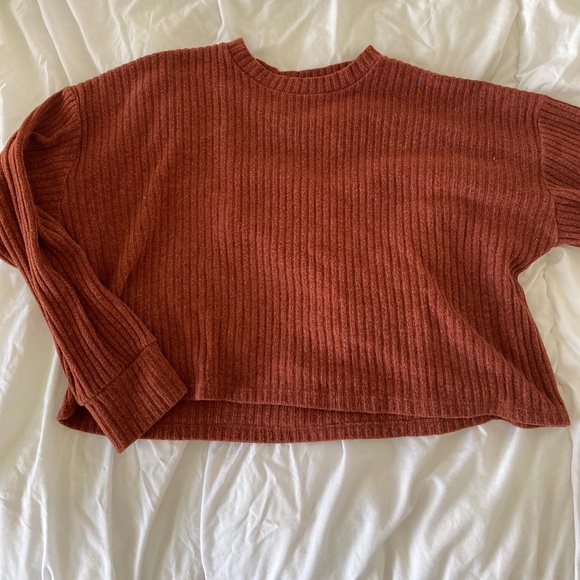 ARITZIA WILDRED FREE SWEATER - Picture 1 of 2